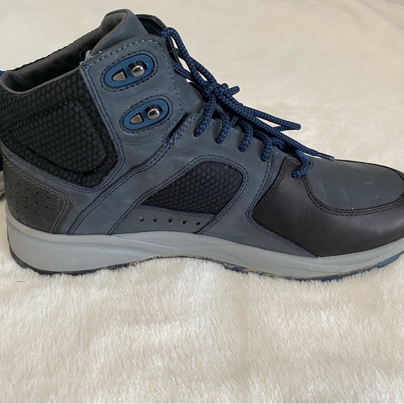 JOHNSTON & MURPHY • Men’s Boot • Waterproof - Picture 5 of 12